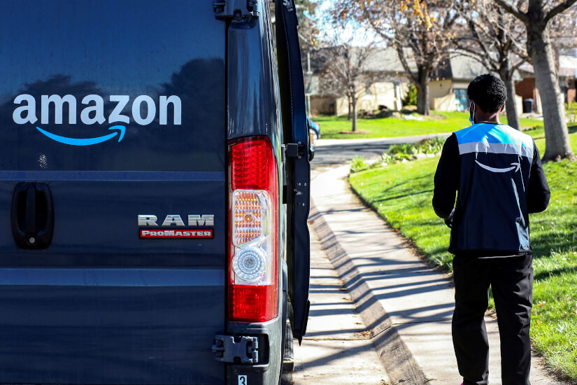 Amazon_bil_og_ansat_Kevin_Mohatt_Reuters_Ritzau_Scanpix
