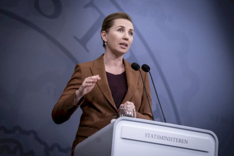 Mette_Statsminister_Liselotte_Sabroe
