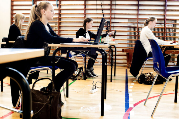 Elever_til_eksamen_Linda_Kastrup_Ritzau_Scanpix