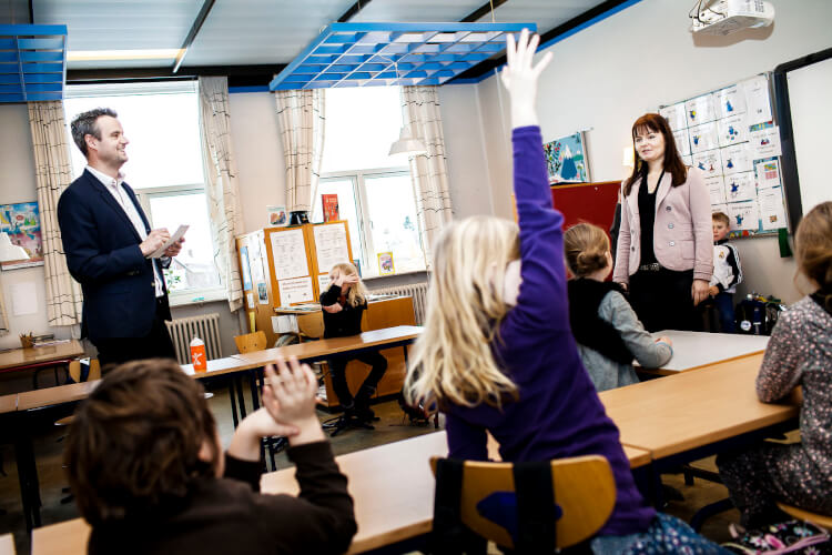 Skoleklasse_konsulent_l__rer_Jeppe_Bj__rn_Vejl___Ritzau_Scanpix_1650_px