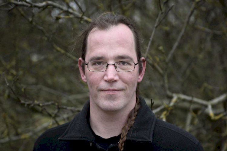 Aidan_la_Cour_sosuassistent_Tobias_Stidsen_Fagbladet_FOA_redigeret