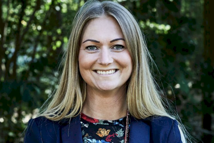 Helena_Mikkelsen