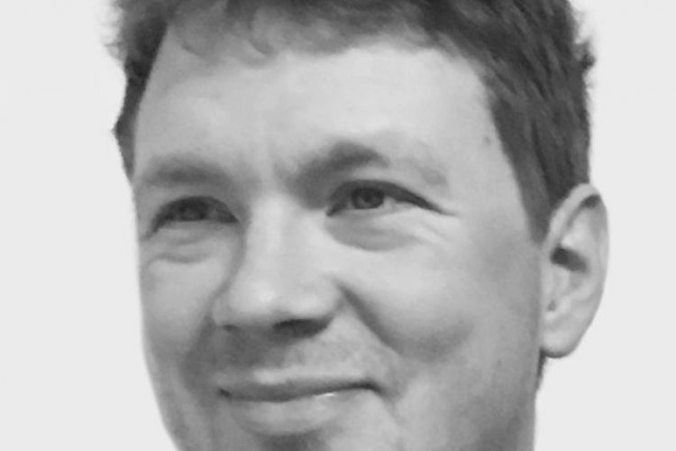 christianuhrenholdt